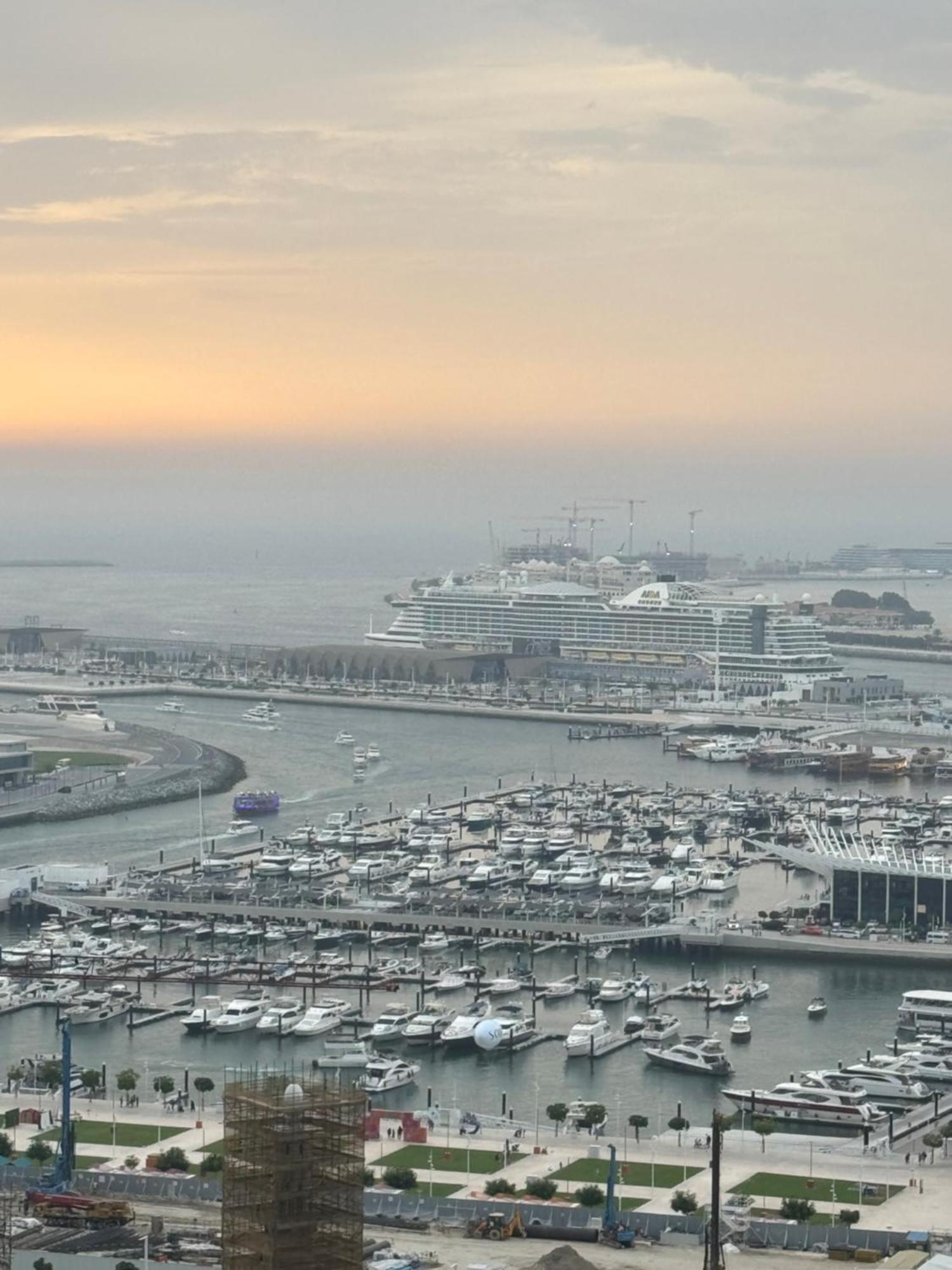 Sea View 1Br Apartment - Marina Pinnacle Dubaj Exteriér fotografie